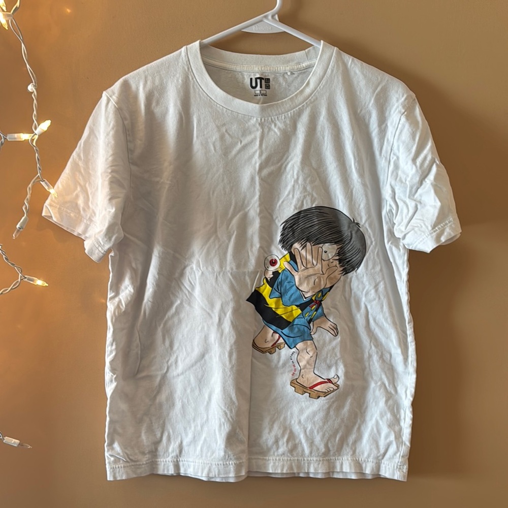 Uniqlo White Short Sleeve Tee with Cartoon Graphic